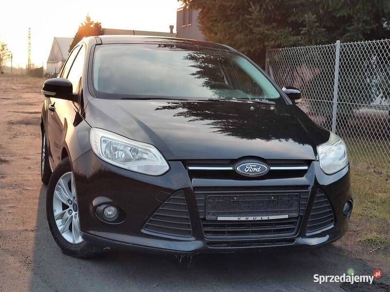 Używany Ford Focus 2011 Czarny Hatchback
