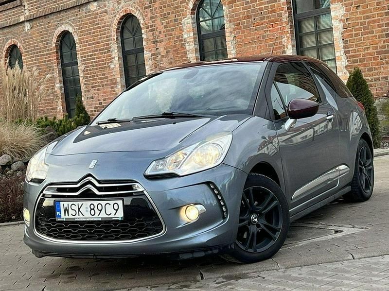 Używany Citroën DS3 So Chic 92 KM (67 kW) 2011 Szary (metalik, perła) Hatchback