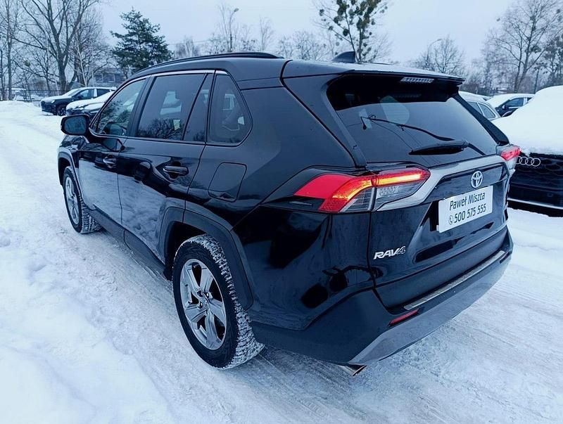 Używany Toyota RAV4 Hybrid 218 KM (160 kW) 2020 Czarny (metalik) SUV