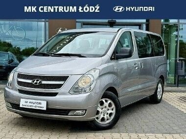 Szary (metalik) Używany 2012 Hyundai H-1 Minivan | 44 900 zł - Obraz 1/4