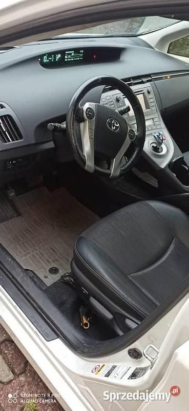 Używany Toyota Prius 99 KM (72 kW) 2015