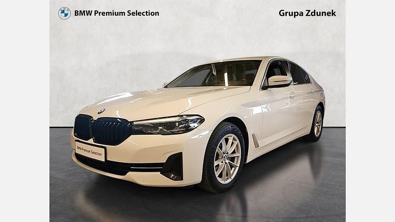 Biel alpejska Używany 2021 BMW 518 Sedan/Limuzyna | 117 900 zł (Uczciwa cena) - Obraz 1/3