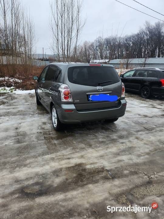 Szary Używany 2007 Toyota Corolla Verso Minivan | 11 000 zł (Drogi) - Obraz 1/4