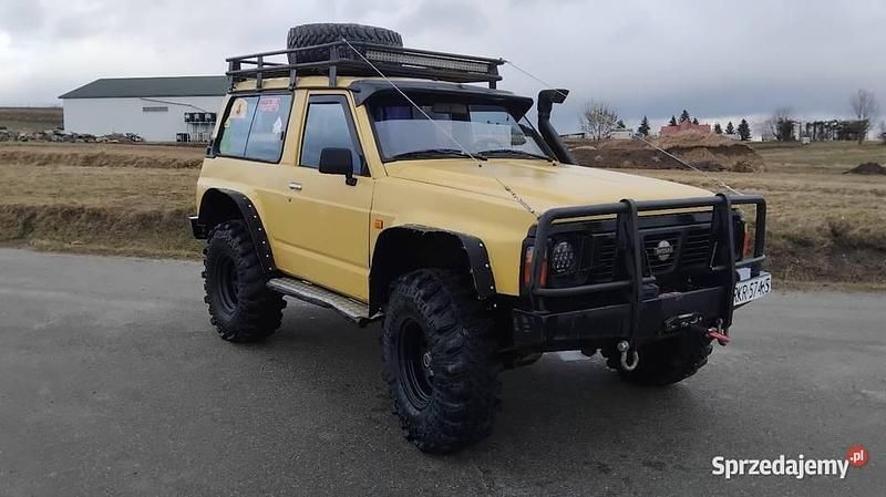 Używany Nissan Patrol 1989 Żółty SUV