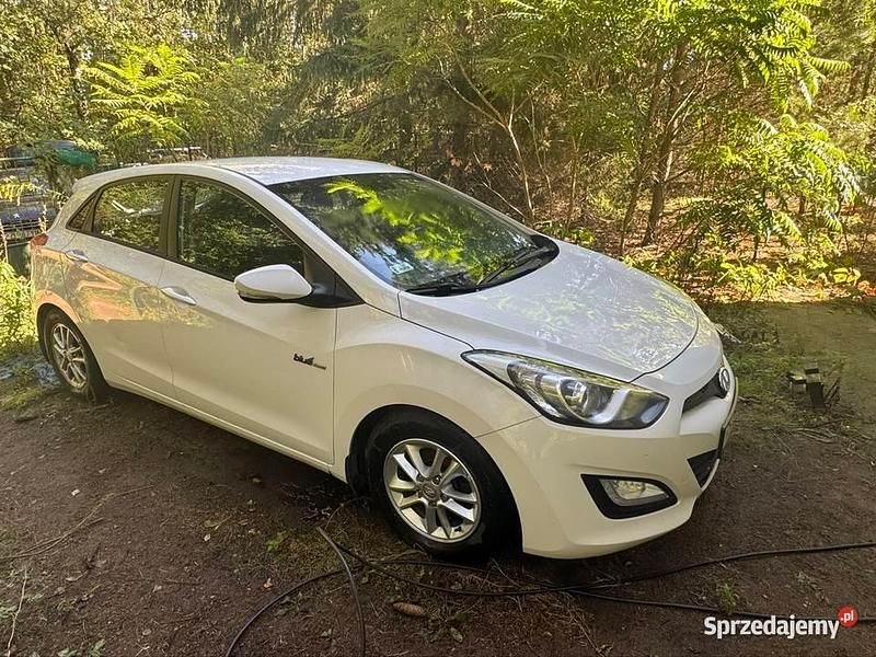 Używany Hyundai i30 2013 Biały Hatchback