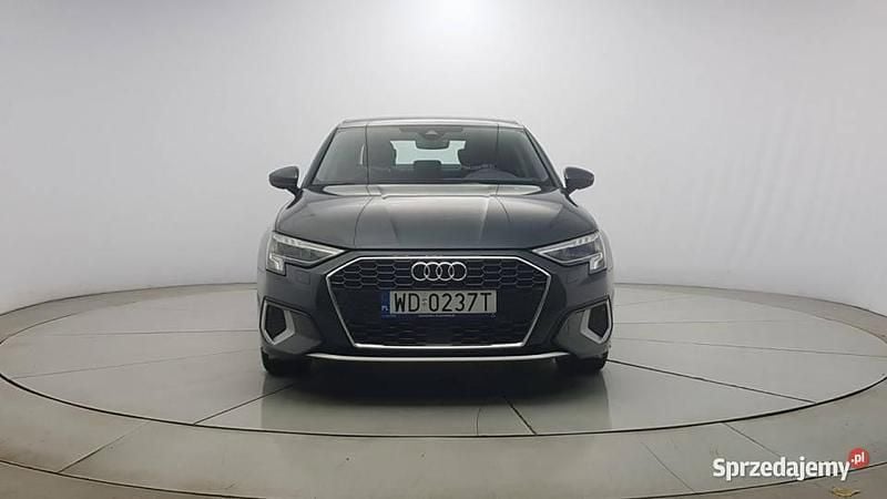 Szary Używany 2023 Audi A3 Advanced Sedan/Limuzyna | 106 800 zł (Uczciwa cena) - Obraz 1/4