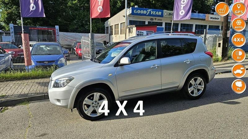 Srebrny Używany 2006 Toyota RAV4 SUV | 18 900 zł (Uczciwa cena) - Obraz 1/4