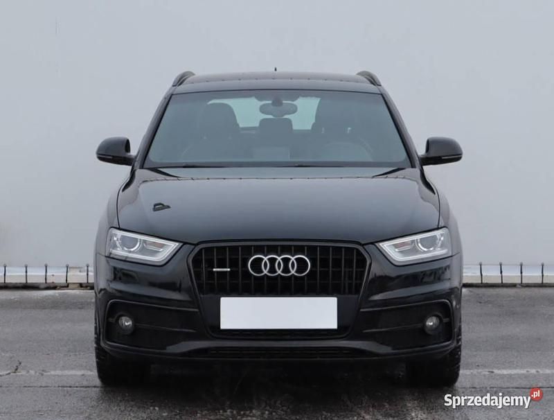 Używany Audi Q3 2014 Czarny SUV