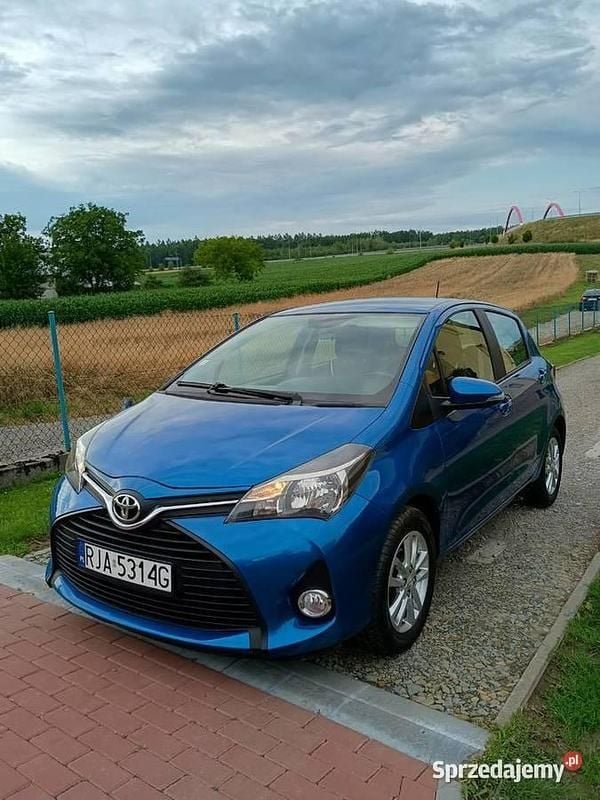 Używany 2015 Toyota Yaris Hatchback | 29 900 zł (Uczciwa cena) - Obraz 1/4