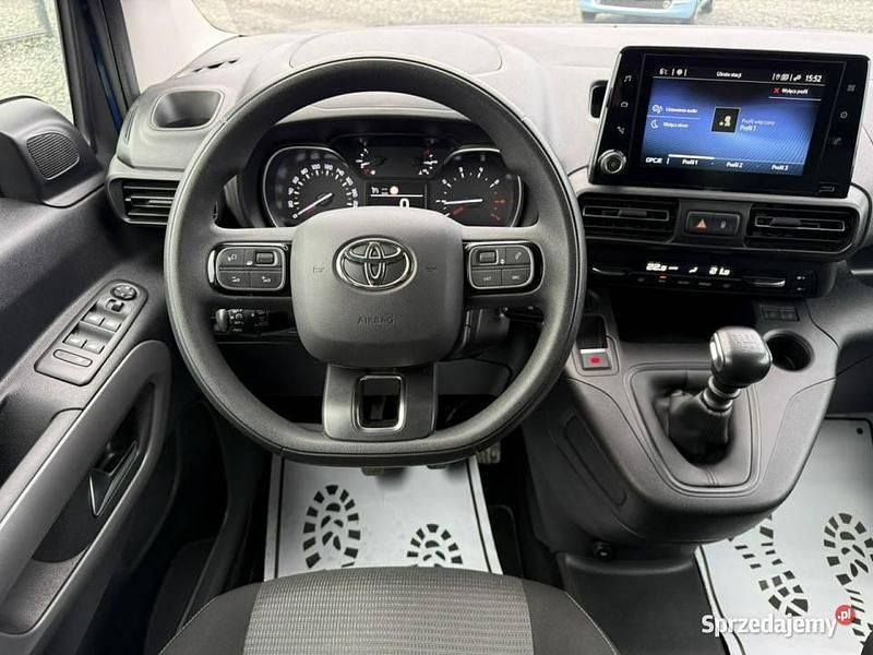 Używany Toyota Proace Verso City 110 KM (80 kW) 2020 Niebieski Kombi