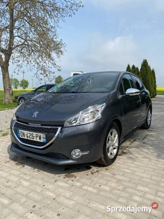 Używany Peugeot 208 Style 2015 Szary Hatchback