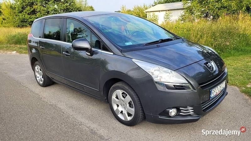 Używany 2010 Peugeot 5008 Minivan | 8600 zł (Dobra cena) - Obraz 1/4
