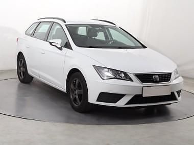 Biały Używany 2017 Seat Leon Kombi | 33 999 zł (Uczciwa cena) - Obraz 1/4