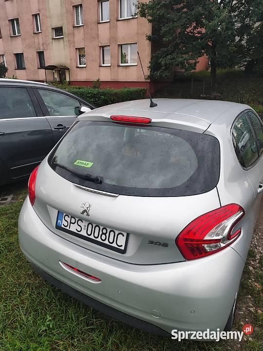 Używany 2013 Peugeot 208 Hatchback | 16 000 zł - Obraz 1/4