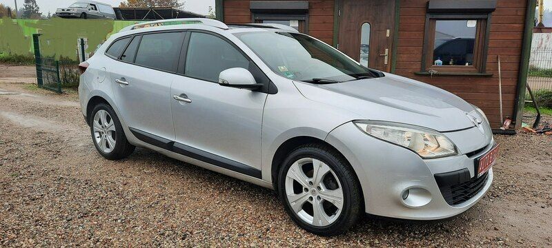 Używany Renault Mégane GrandTour 130 KM (95 kW) 2011 Szary Kombi