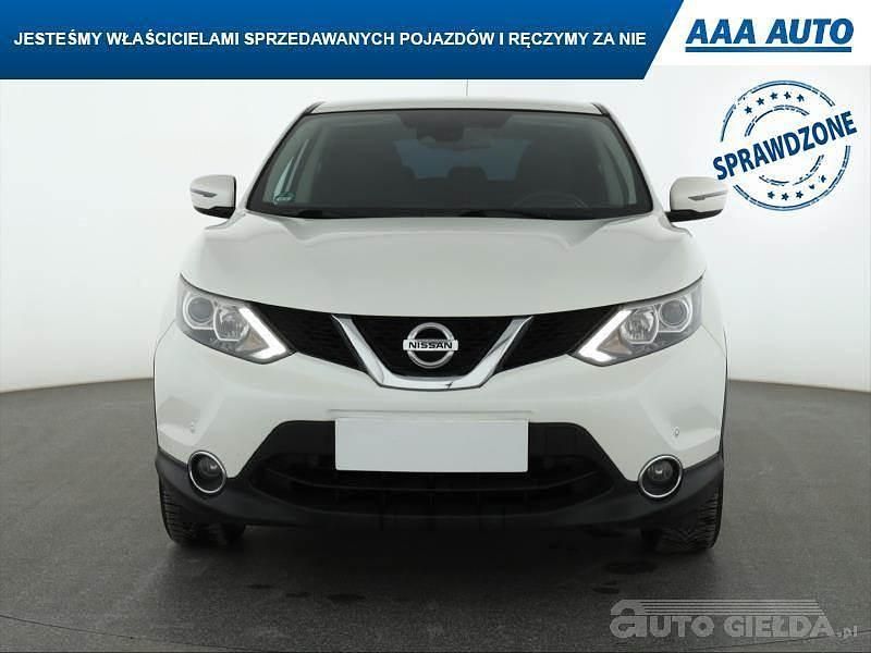 Używany Nissan Qashqai 2015 Biały SUV