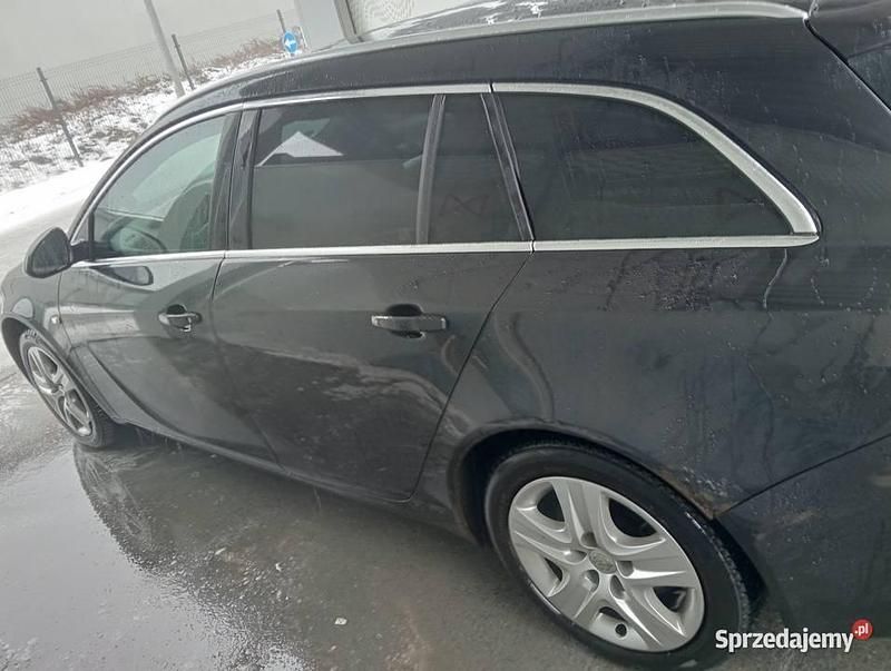 Używany Opel Insignia Sport 2009 Czarny Kombi