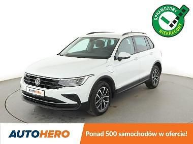 Biały Używany 2022 VW Tiguan SUV | 108 400 zł - Obraz 1/3