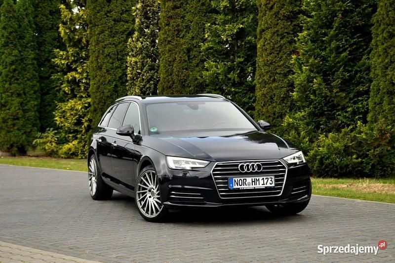 Granatowy Używany 2017 Audi A4 Comfort Kombi | 61 900 zł (Uczciwa cena) - Obraz 1/4