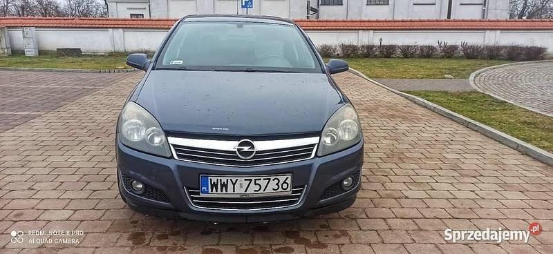 Grafitowy Używany 2008 Opel Astra Sedan/Limuzyna | 9000 zł (Uczciwa cena) - Obraz 1/4