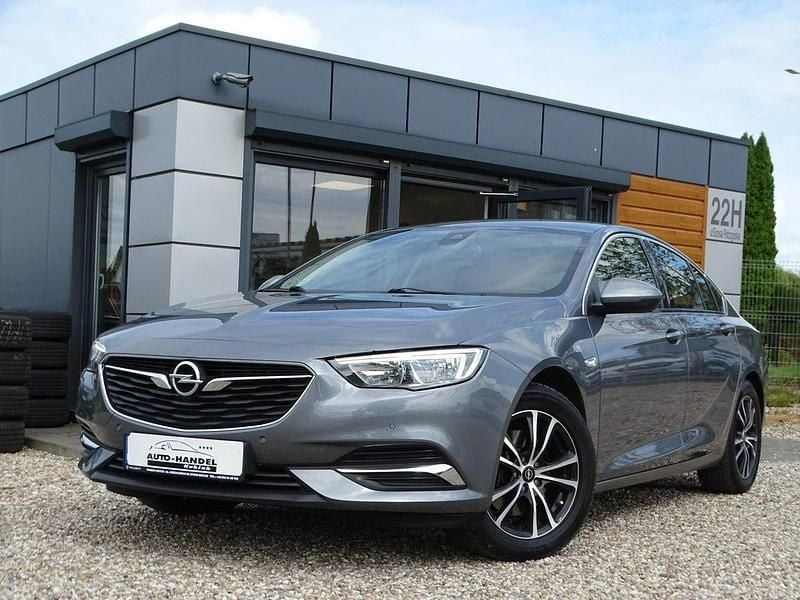 Używany Opel Insignia 170 KM (125 kW) 2018 Grafitowy (metalik) Hatchback