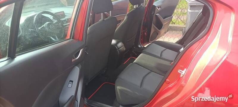 Używany Mazda 3 2017 Bordowy Hatchback