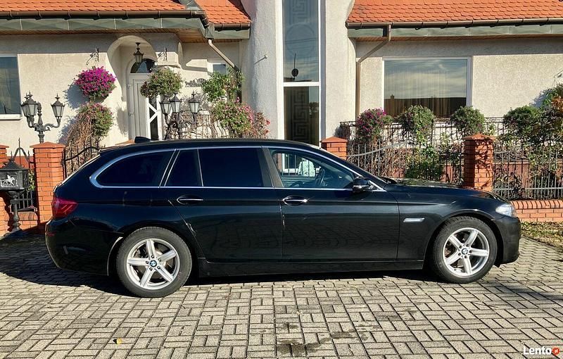 Używany BMW 520 2014 Czarny Kombi