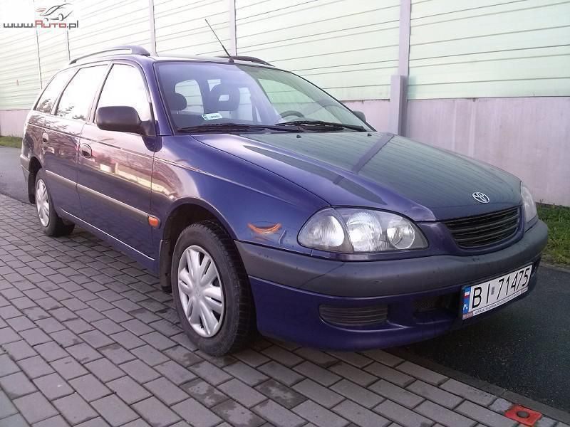Niebieski ciemny Używany 2000 Toyota Avensis Sedan/Limuzyna | 7800 zł - Obraz 1/4