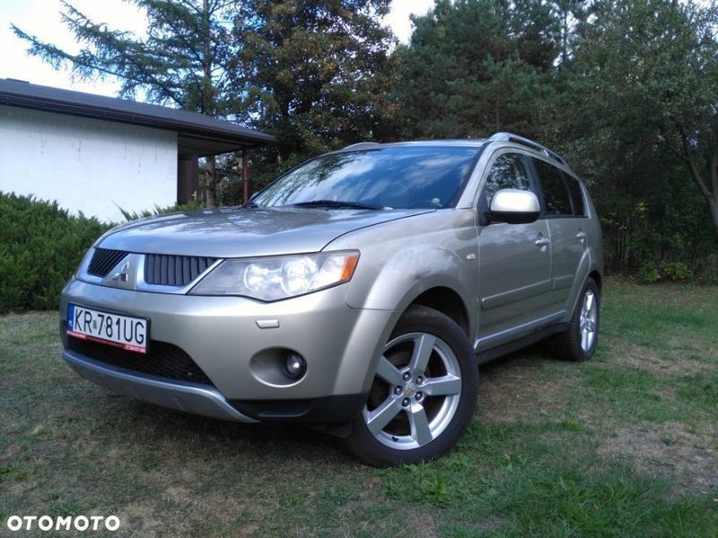 Mitsubishi outlander ii рестайлинг