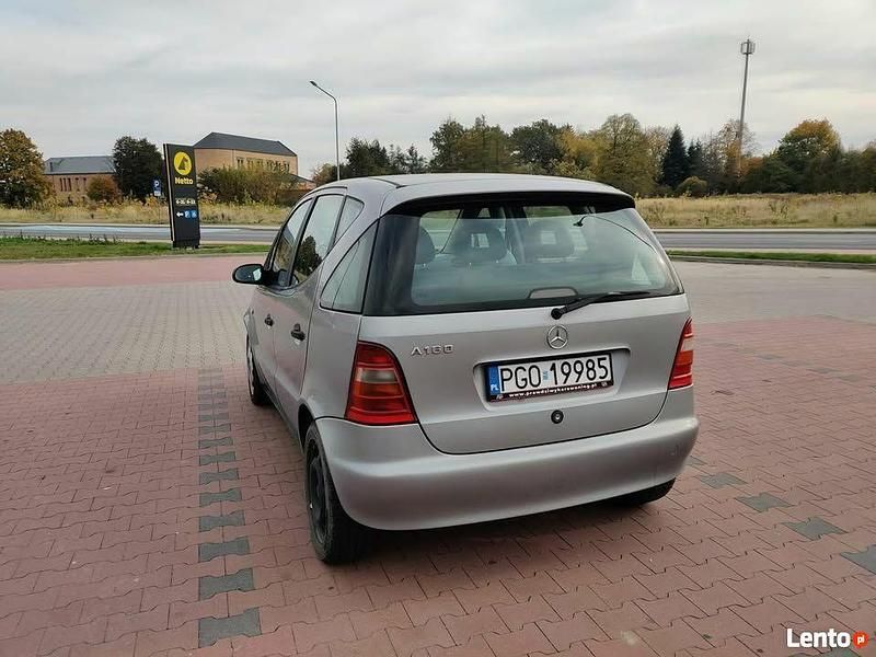 Używany Mercedes A160 1997 Srebrny Sedan/Limuzyna