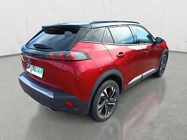 Używany Peugeot 2008 Allure 130 KM (95 kW) 2022 Czerwony SUV