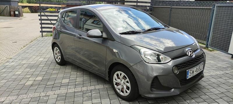 Szary Używany 2016 Hyundai i10 Hatchback | 25 800 zł (Uczciwa cena) - Obraz 1/4