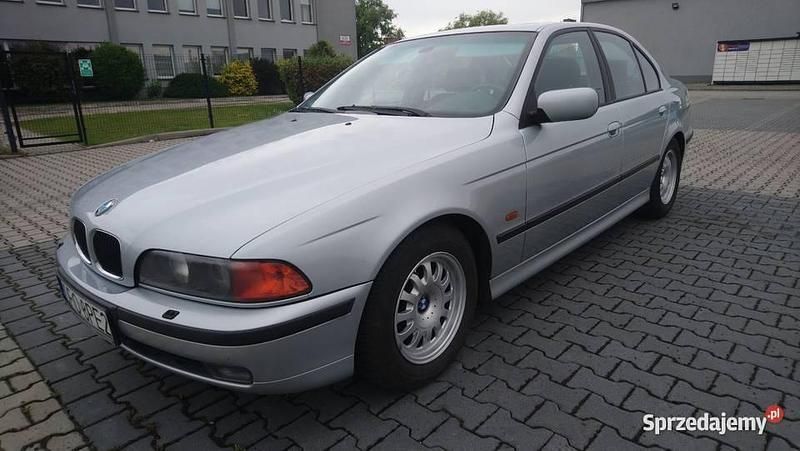 Srebrny Używany 1997 BMW 528 Sedan/Limuzyna | 23 900 zł - Obraz 1/4