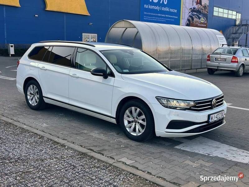 Używany 2022 VW Passat | 84 500 zł (Dość drogi) - Obraz 1/4