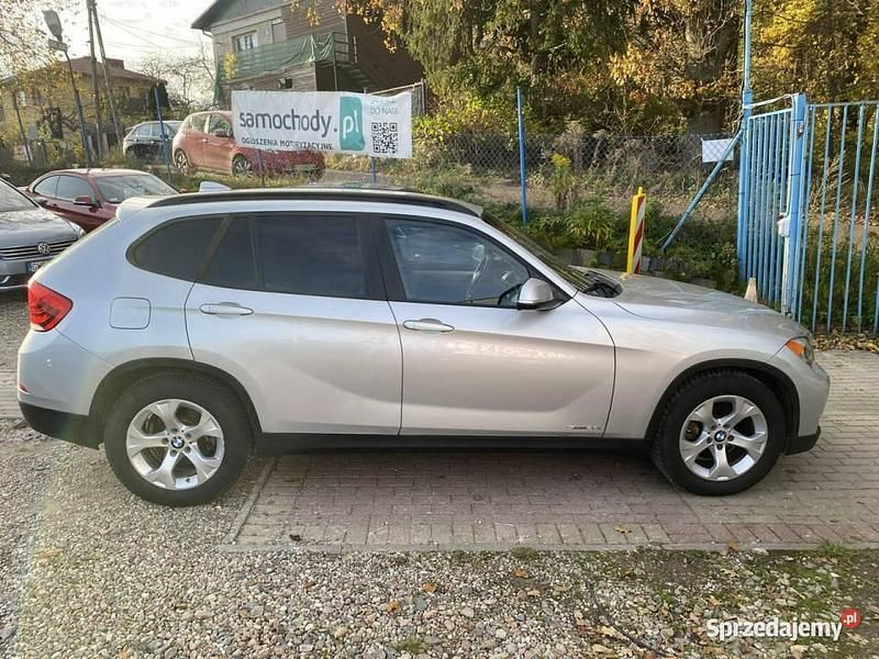 Srebrny (metalik) Używany 2013 BMW X1 SUV | 39 999 zł - Obraz 1/4