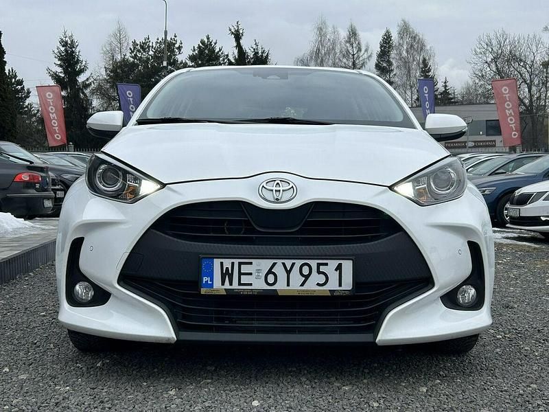 Używany Toyota Yaris 125 KM (91 kW) 2022 Biały (metalik) Hatchback