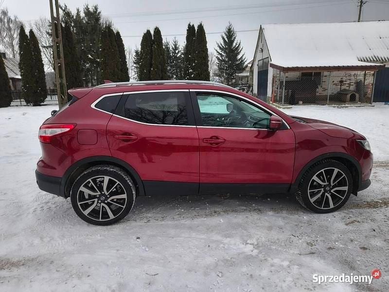 Wiśniowy Używany 2014 Nissan Qashqai SUV | 35 900 zł (Uczciwa cena) - Obraz 1/4