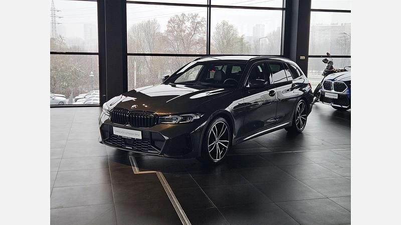 Używany BMW 320 Shadowline 190 KM (139 kW) 2023 Dravit grey metallic metalizowany Kombi