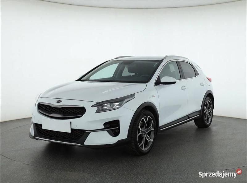 Używany Kia XCeed 140 KM (102 kW) 2020 Biały SUV