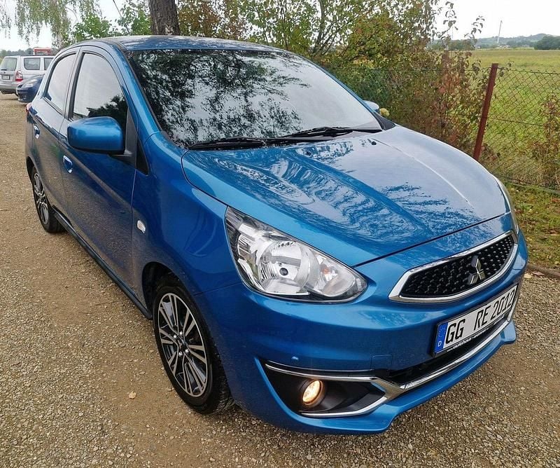 Niebieski (metalik) Używany 2018 Mitsubishi Space Star Hatchback | 27 990 zł (Uczciwa cena) - Obraz 1/4