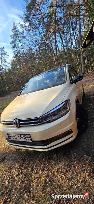Beżowy Używany 2019 VW Touran Minivan | 45 000 zł (Uczciwa cena) - Obraz 1/4