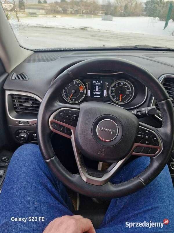Używany Jeep Cherokee 180 KM (132 kW) 2019 SUV