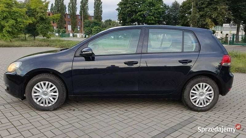 Czarny Używany 2010 VW Golf VI Hatchback | 16 900 zł (Dobra cena) - Obraz 1/4