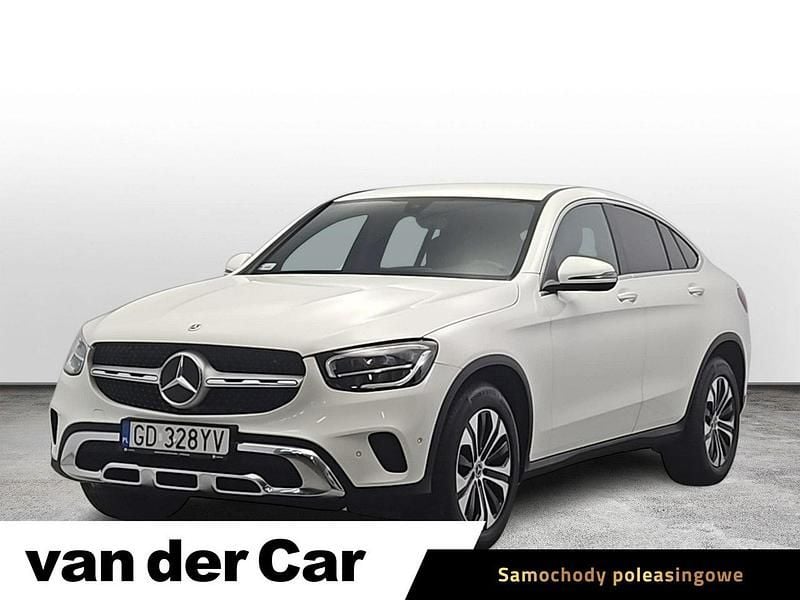Biały Używany 2021 Mercedes GLC200 SUV | 159 900 zł (Uczciwa cena) - Obraz 1/4