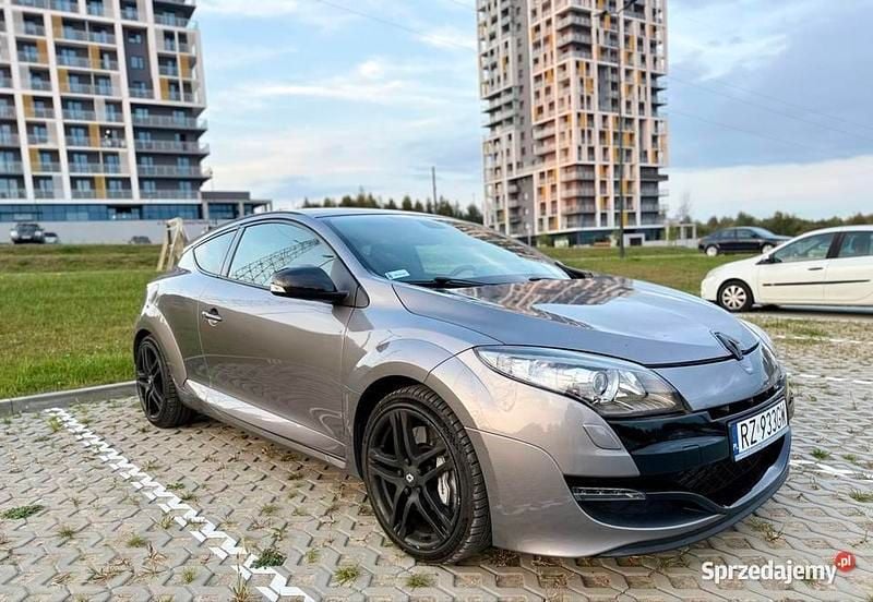 Szary Używany 2010 Renault Mégane Coupé R.S. Coupe | 41 900 zł - Obraz 1/4