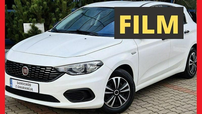 Biały Używany 2017 Fiat Tipo Hatchback | 22 999 zł (Dobra cena) - Obraz 1/3