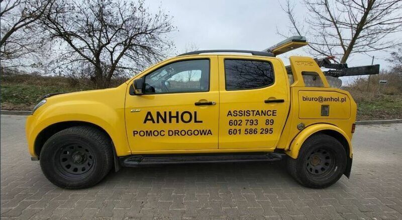 Używany Isuzu D-Max 2016 Żółtozłoty Pickup