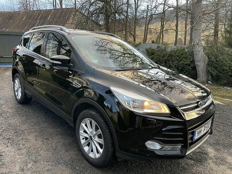 Używany Ford Kuga 150 KM (110 kW) 2015 Czarny SUV