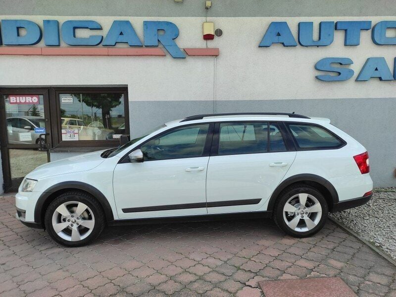 Używany Skoda Octavia 150 KM (110 kW) 2016 Biały Kombi