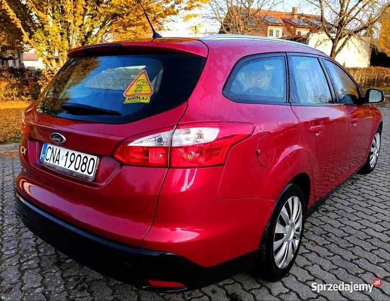 Używany Ford Focus 2014 Bordowy Kombi